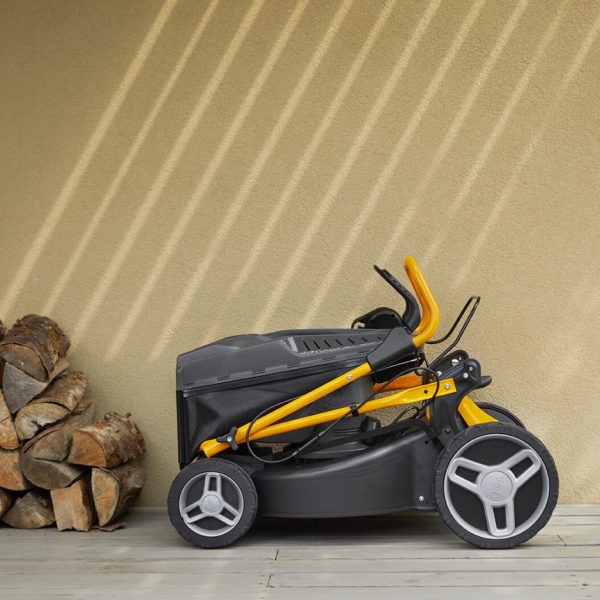 Аккумуляторная газонокосилка Stiga Collector 548 S AE KIT самоходная | 2L0482808/ST1