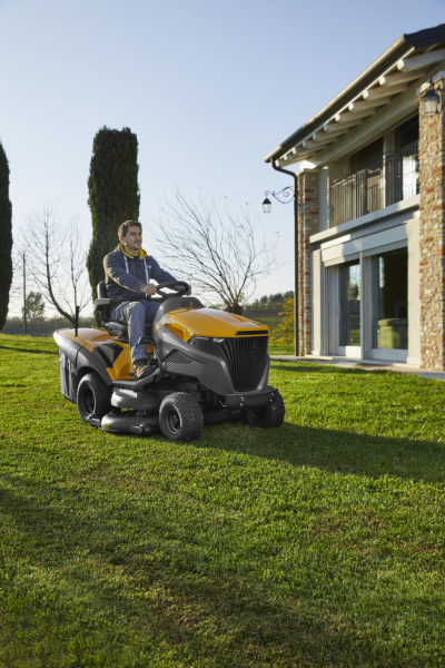 Садовый трактор Stiga Estate 9122 W | 2T1310381/ST2